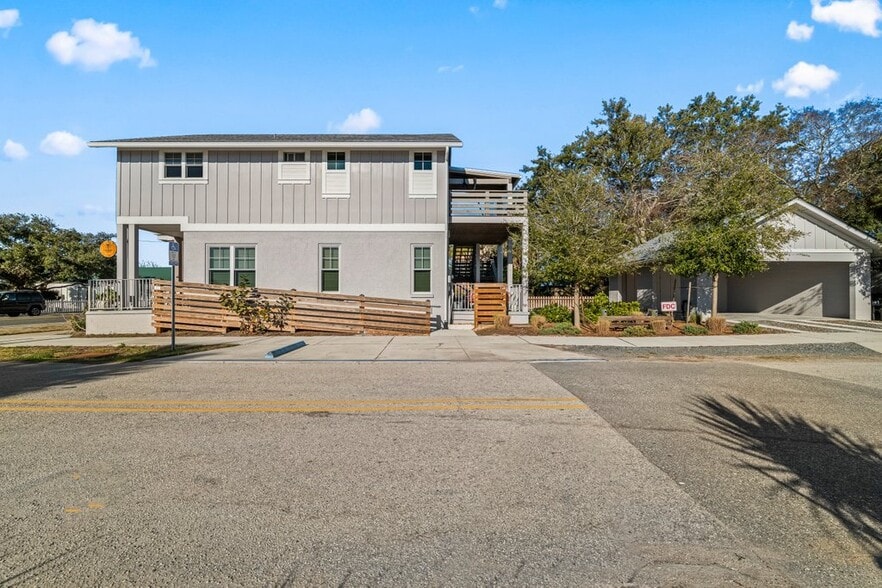 More Photos Of 4607 Ocean, Jacksonville Storefront Retail Residential For Sale