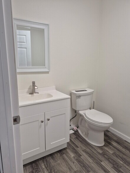More Photos Of 3210 234th St E, Spanaway Warehouse For Lease