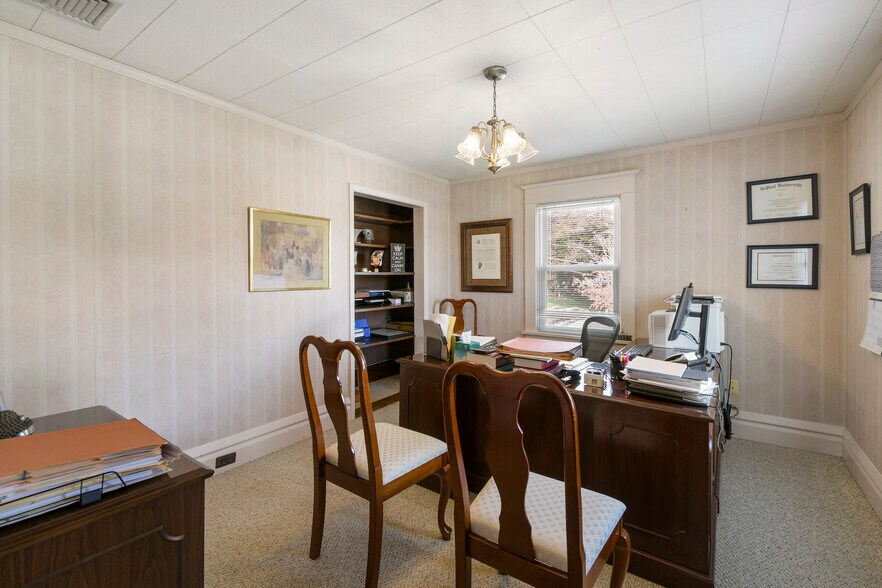 More Photos Of 105 Gleneida Ave, Carmel Office For Sale