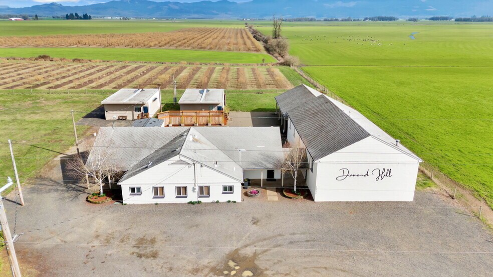 More Photos Of 31414 Harris Dr, Harrisburg Lodge Meeting Hall For Sale