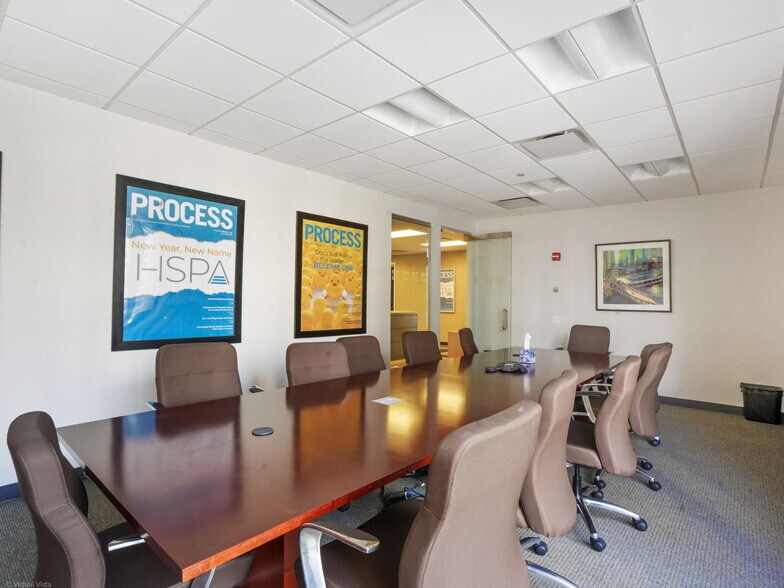More Photos Of , Chicago Office For Sale