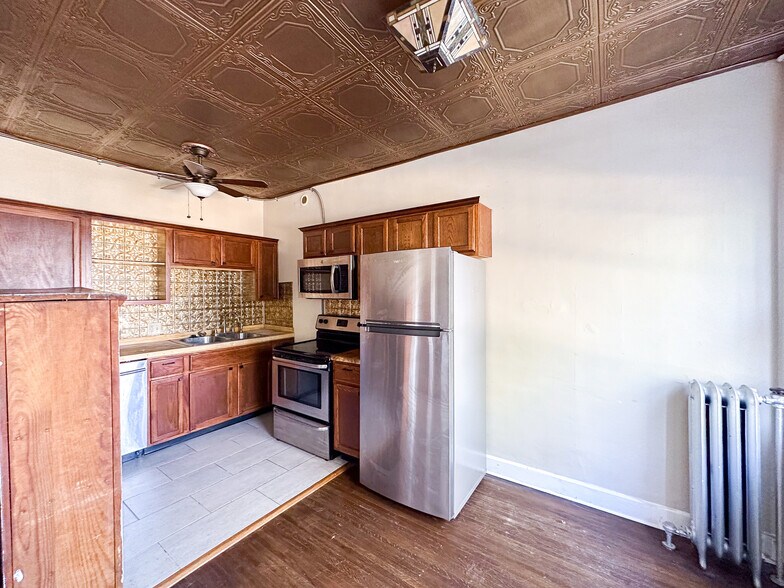 More Photos Of 5819 E Washington St, Indianapolis Apartments For Sale