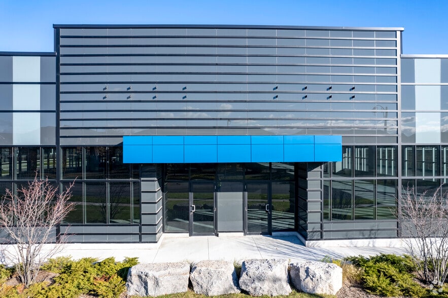 More Photos Of 265 Cityview Blvd, Vaughan Office For Lease