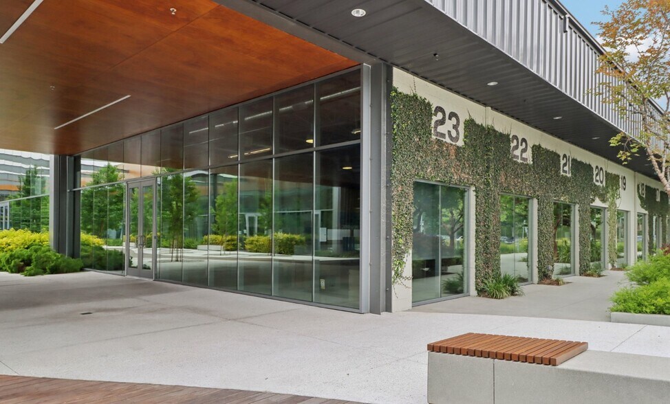 More Photos Of 13031 W Jefferson Blvd, Los Angeles Unknown For Lease
