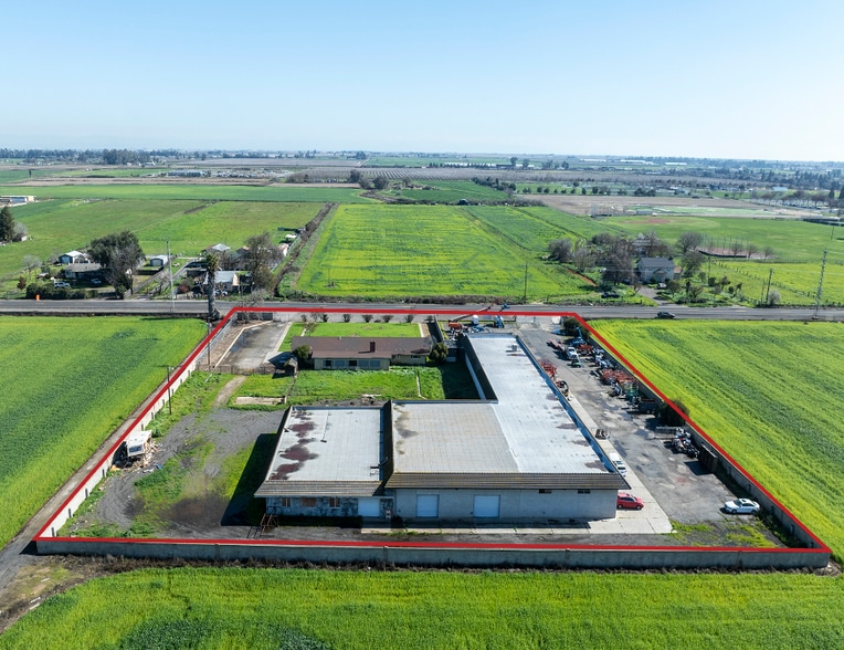More Photos Of 3941 Roselle Ave, Modesto Warehouse For Sale