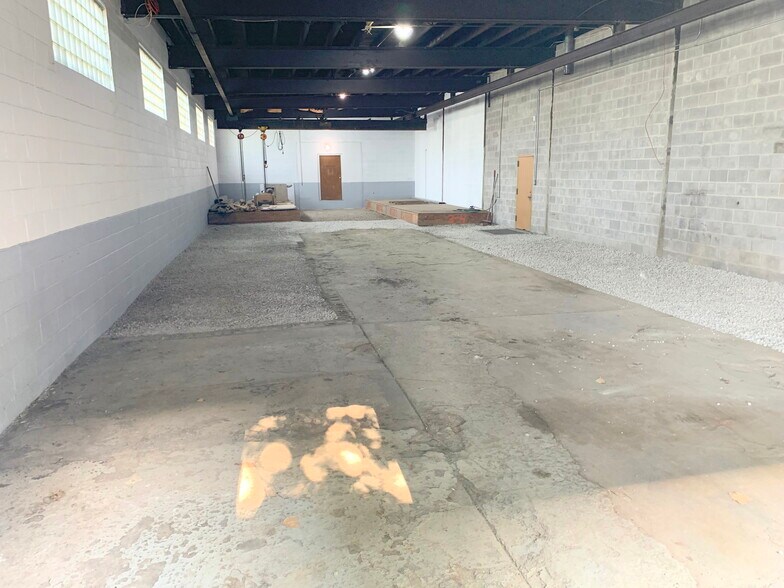 More Photos Of 4050 E 116th St, Cleveland Warehouse For Sale