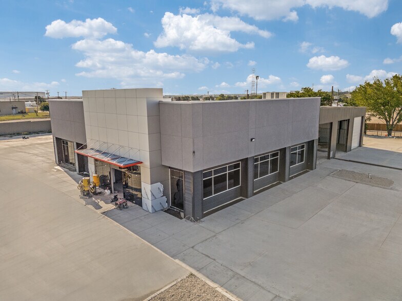 Primary Photo Of 34930 Lyndon B Johnson Fwy, Dallas Industrial For Lease