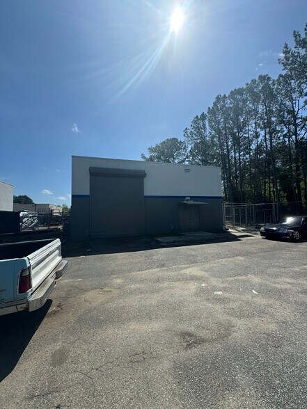More Photos Of 3185 Industry Dr, Charleston Office For Sale