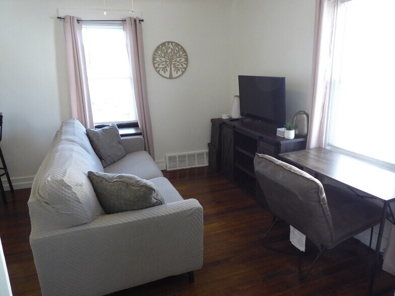 More Photos Of 1327 W 67th St, Cleveland Apartments For Sale