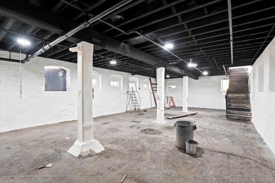 More Photos Of 4821 Garden St, Philadelphia Industrial For Sale