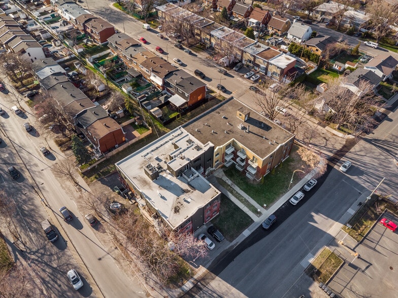 More Photos Of 12081 Rue De Montigny, Montréal Apartments For Sale