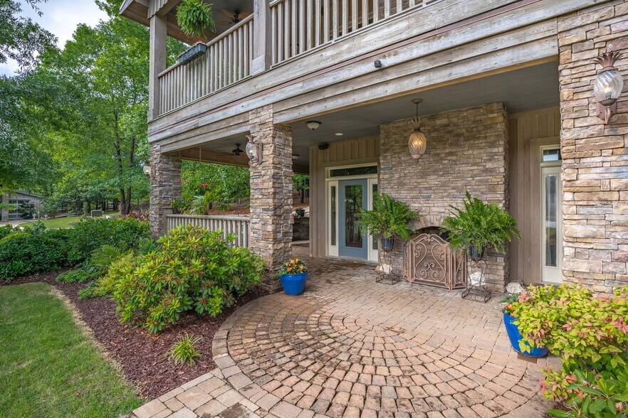 More Photos Of 1530 Buck Hill Rd, Ridgeway Industrial For Sale