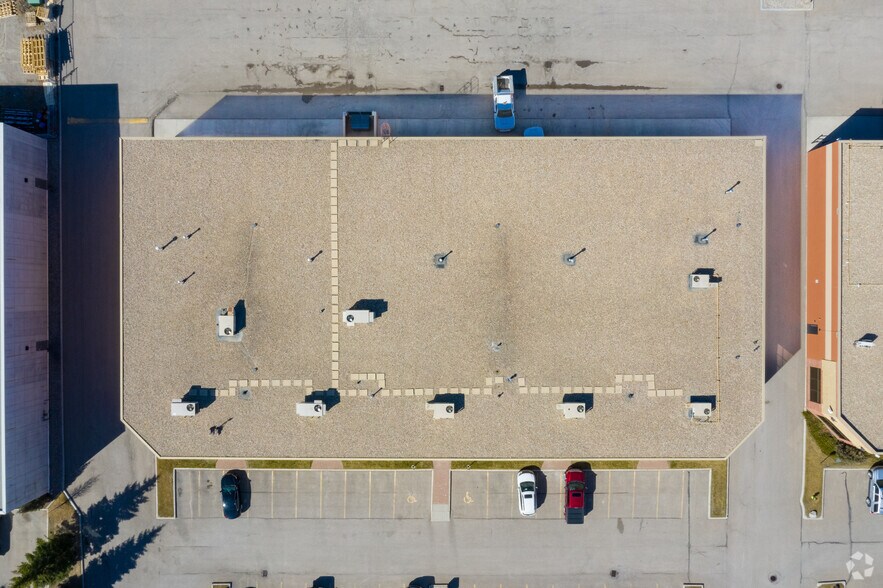 More Photos Of 3220-3336 114th Ave SE, Calgary Storefront Retail Office For Lease