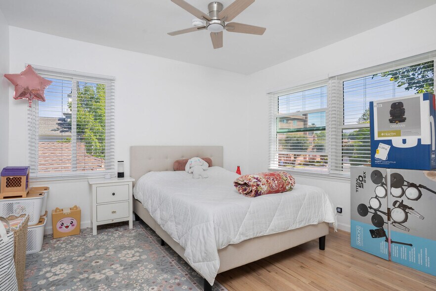 More Photos Of 4259 Cahuenga Blvd, Toluca Lake Apartments For Sale