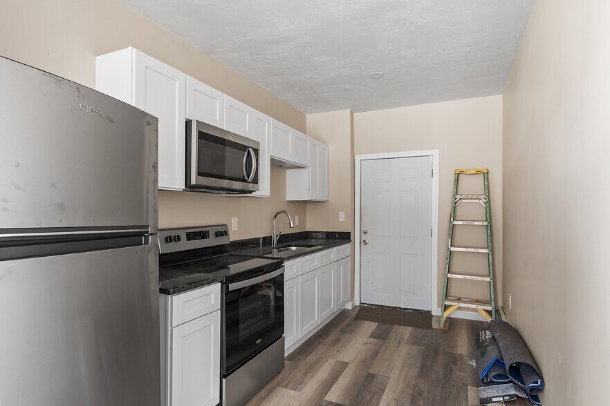 More Photos Of 8 Village St, Dudley Apartments For Sale