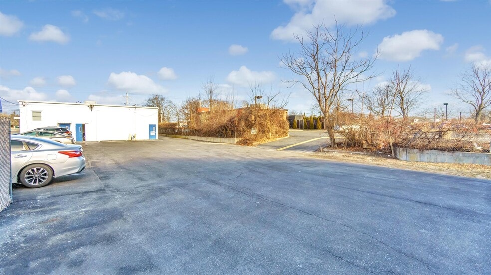 More Photos Of 1179 Old Country CR-58 Rd, Riverhead Showroom For Sale