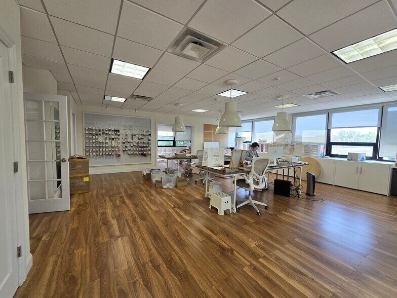 More Photos Of 228 Rivervale Rd, River Vale Office For Sale