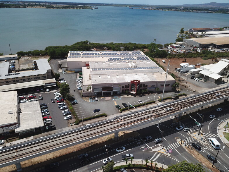 More Photos Of 98-107 Kamehameha Hwy, Aiea Warehouse For Lease