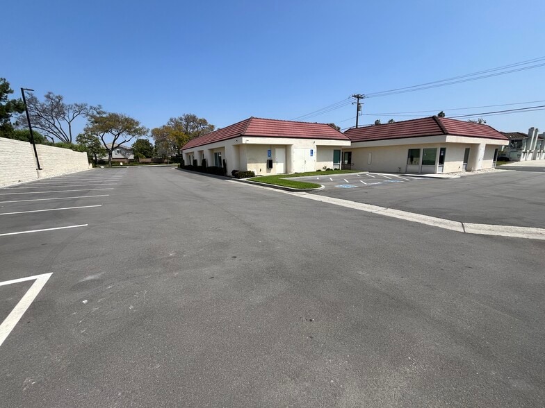 More Photos Of 5470 Orange Ave, Cypress Office For Lease