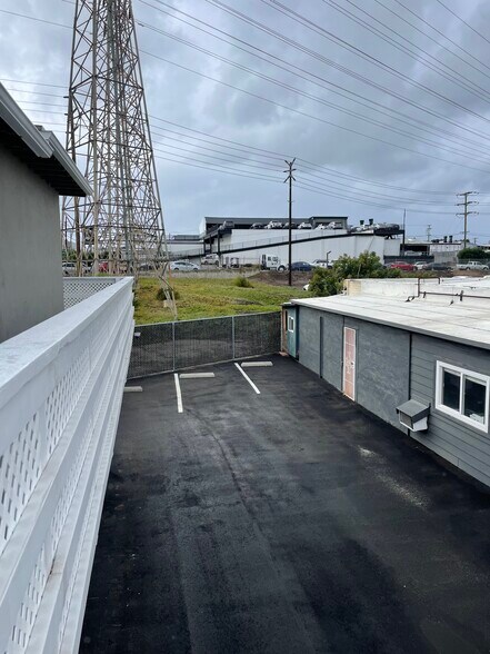 More Photos Of 305 Indiana St, El Segundo Light Manufacturing For Lease