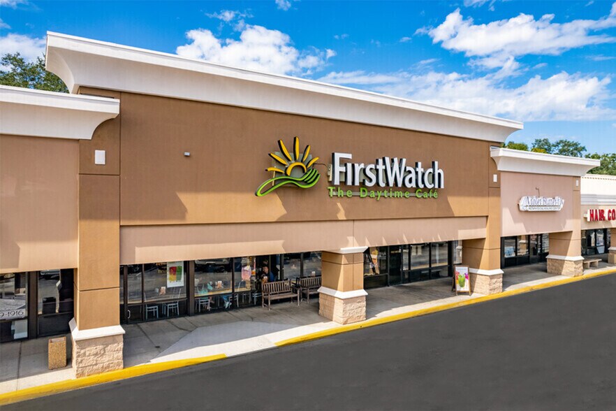 More Photos Of 35104 US Highway 19 N, Palm Harbor Unknown For Lease