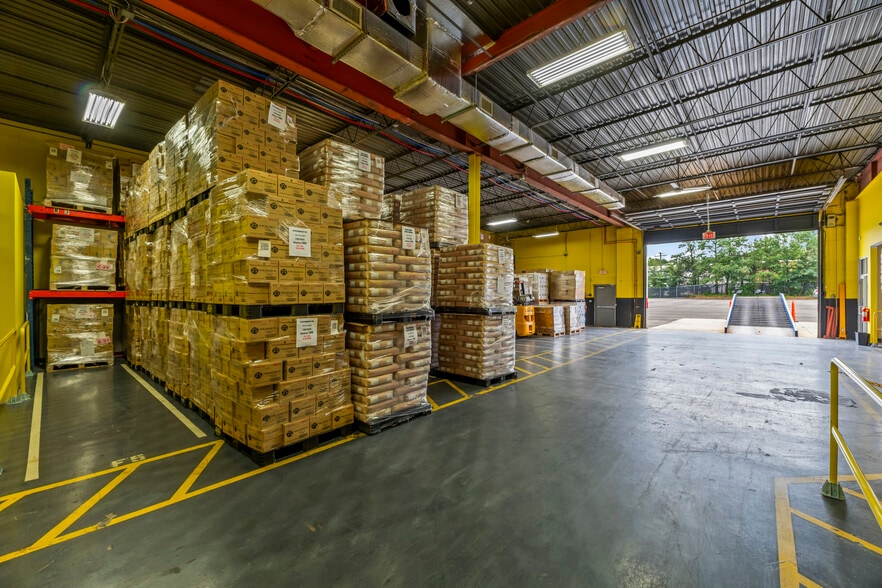More Photos Of 154 Tices Ln, East Brunswick Manufacturing For Sale
