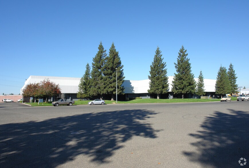 More Photos Of 4119 S Market Ct, Sacramento Unknown For Lease