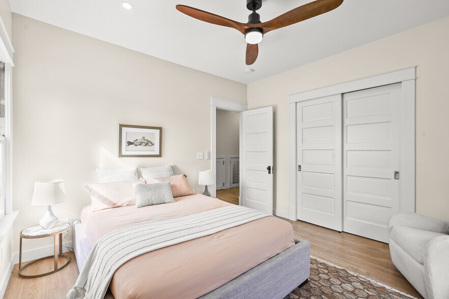 More Photos Of 844 E Kensington Rd, Los Angeles Specialty For Sale