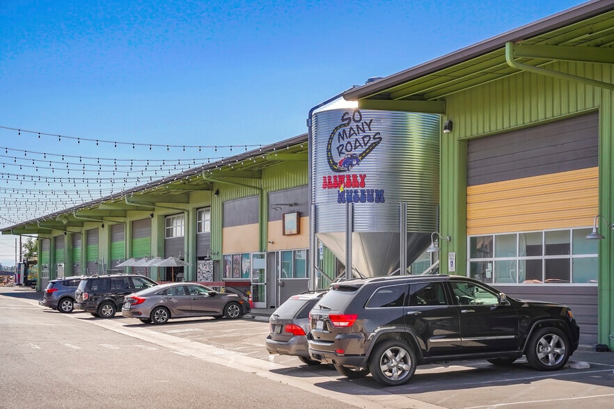 More Photos Of 900 W 1st Ave, Denver Storefront For Lease