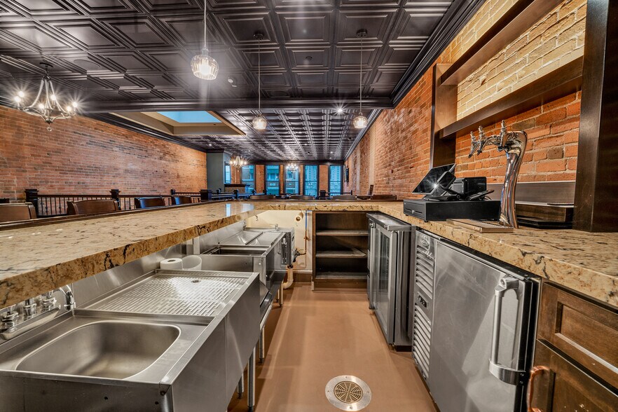 More Photos Of 30 N Main St, Fond Du Lac Restaurant For Sale