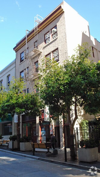 Primary Photo Of 650-654 Commercial St, San Francisco Hotel For Lease