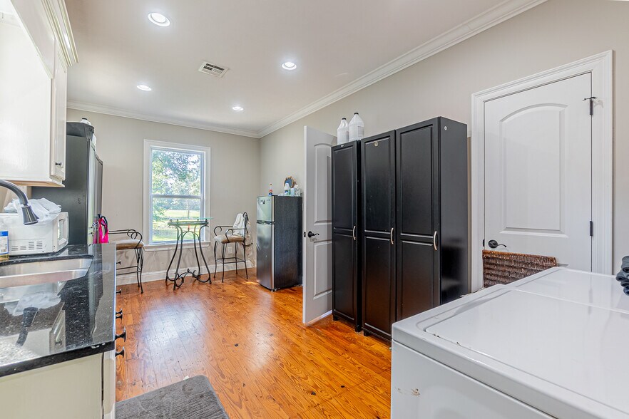 More Photos Of 2590 Military Hwy, Pineville Office For Sale