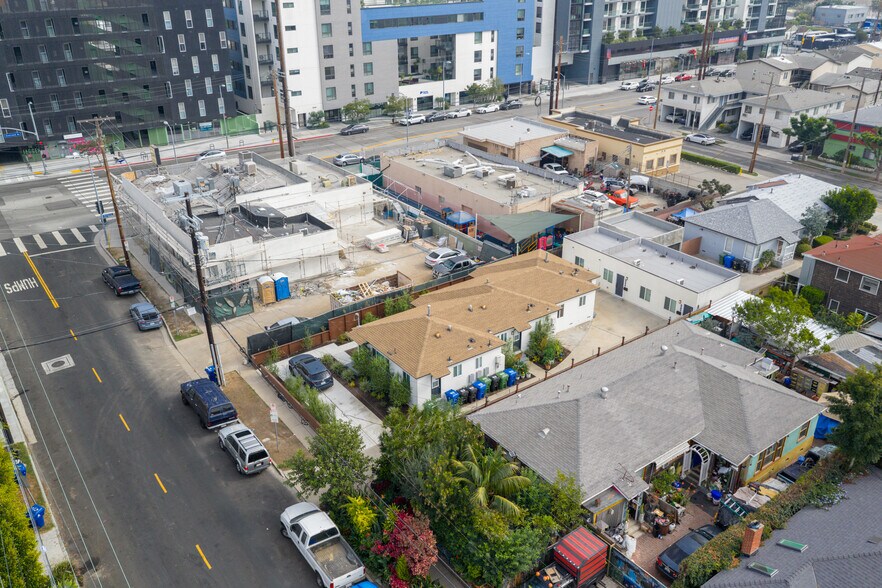 More Photos Of 10720 Charnock Rd, Los Angeles Multifamily For Sale