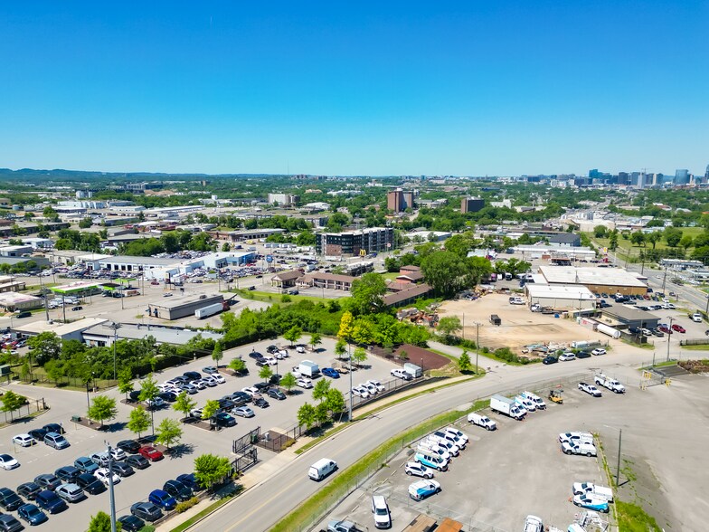More Photos Of 526 Murfreesboro Pike, Nashville Hotel For Sale