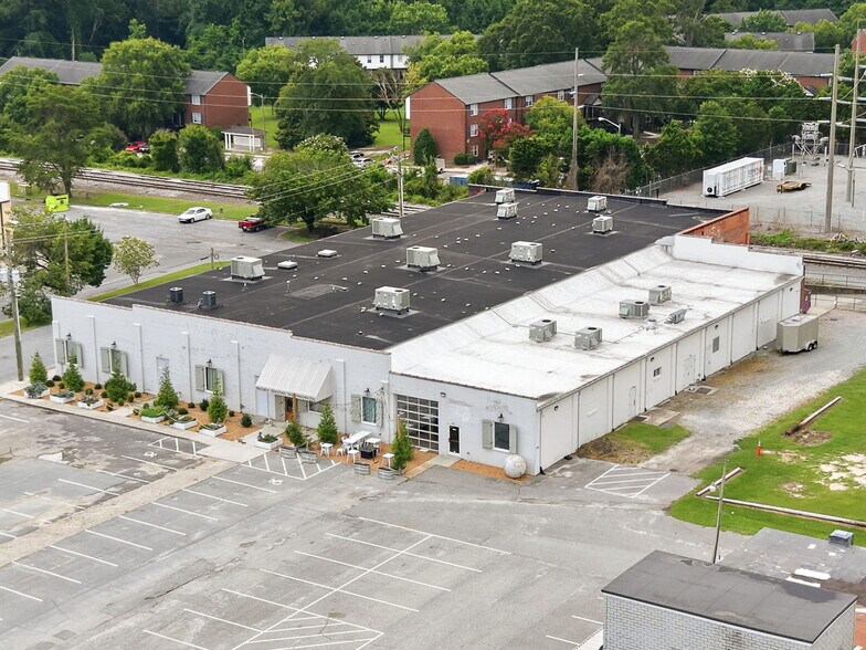 More Photos Of 210 E 14th St, Greenville Warehouse For Sale