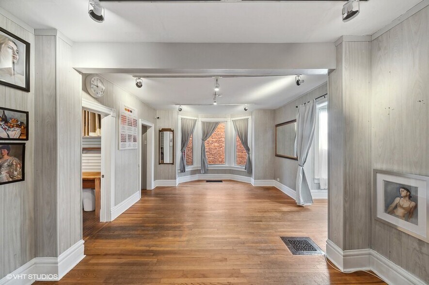 More Photos Of 1891 2nd St, Highland Park Freestanding For Sale