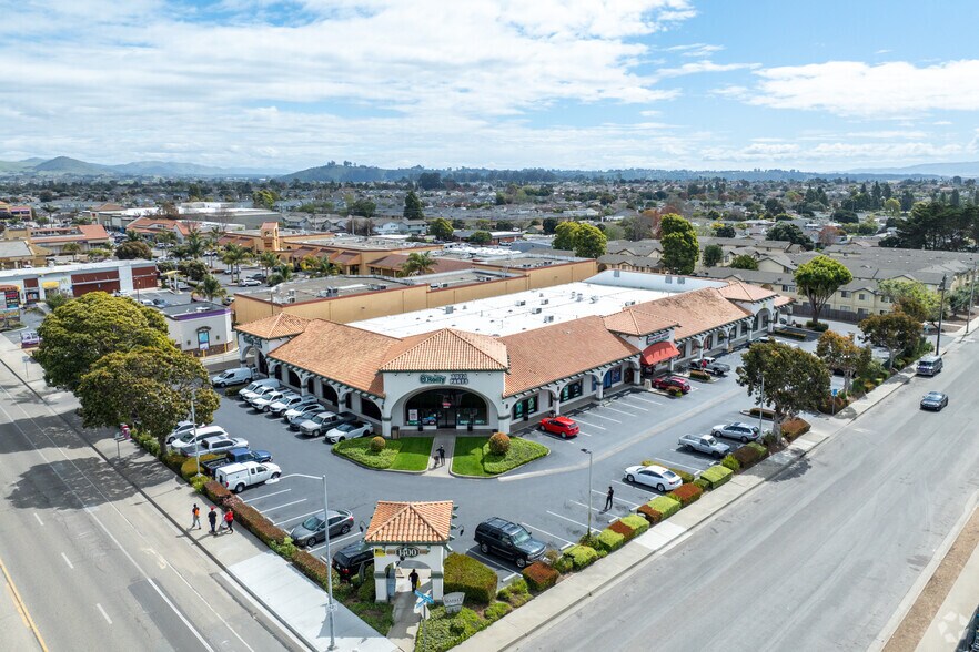 More Photos Of 1400-1410 W Grand Ave, Grover Beach Freestanding For Lease