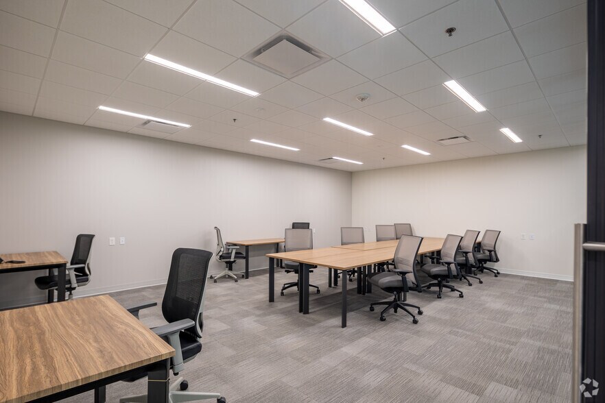 More Photos Of 100 North Point Ctr E, Alpharetta Office For Sale