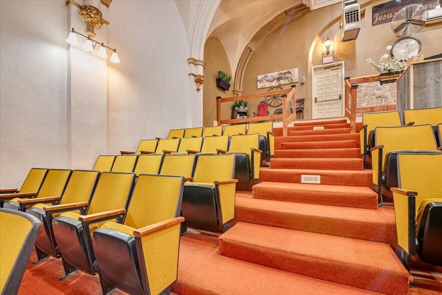 More Photos Of 837 W Linden St, Allentown Religious Facility For Sale