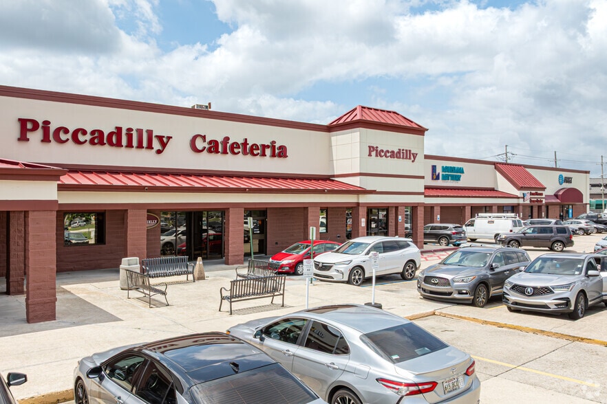 More Photos Of 2222 Clearview Pky, Metairie Unknown For Lease