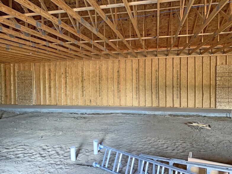 More Photos Of 2134 N Garnett St, Wichita Medical For Lease