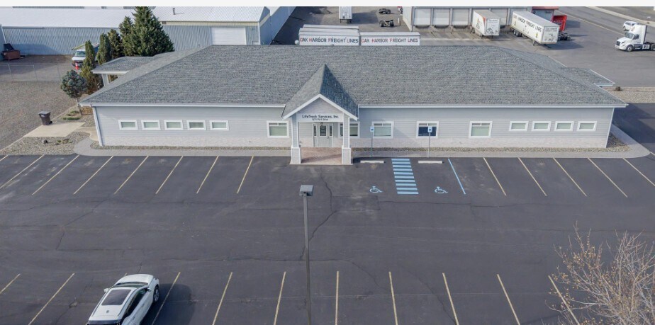 More Photos Of 1271 Port Dr, Clarkston Office For Sale