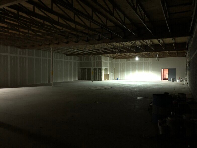 More Photos Of 1011 W Avenue D, Lovington Freestanding For Lease