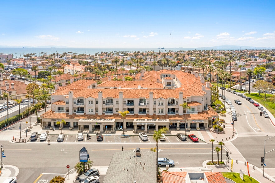 More Photos Of 501 Main St, Huntington Beach Storefront Retail Residential For Lease