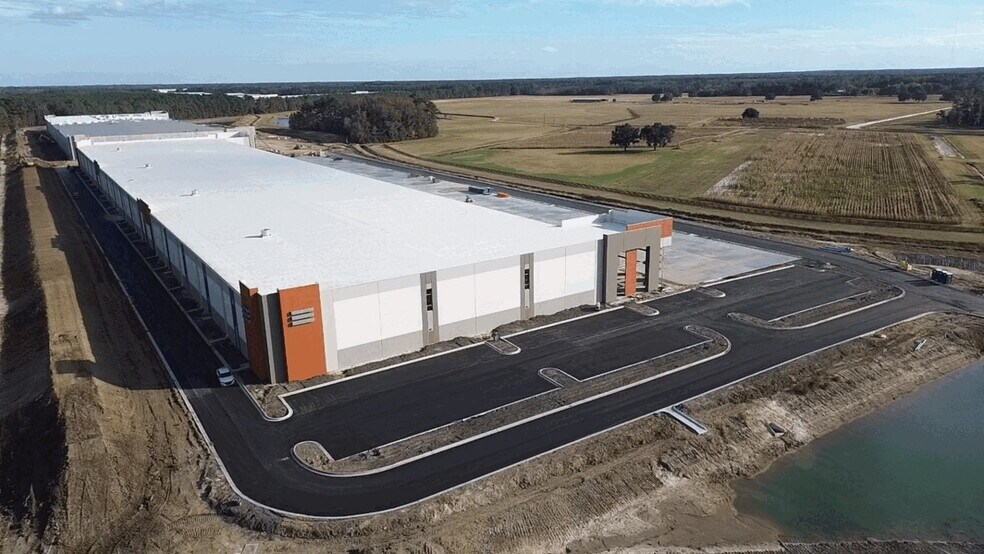 More Photos Of 702 Bloomingdale Rd, Bloomingdale Unknown For Lease