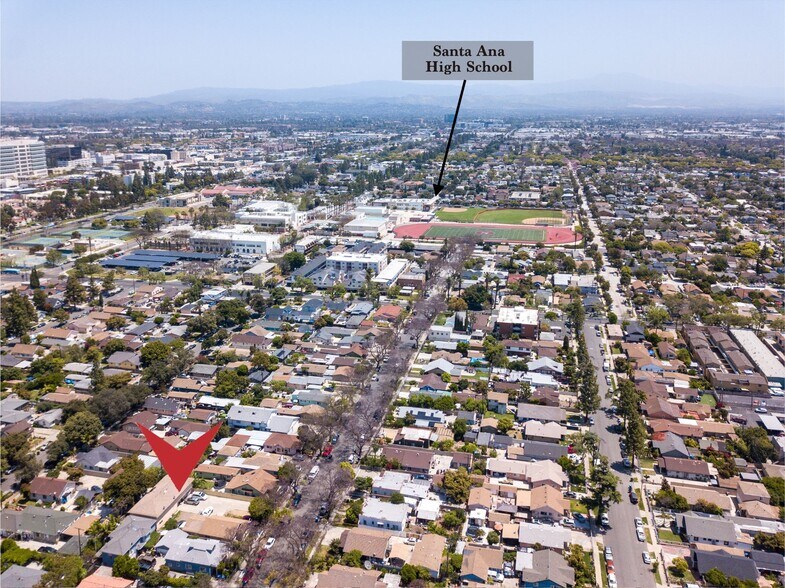 More Photos Of 1001-1003 W Myrtle St, Santa Ana Specialty For Sale