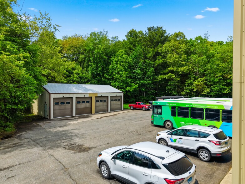 More Photos Of 17 Industrial Park, Centerbrook Service For Sale