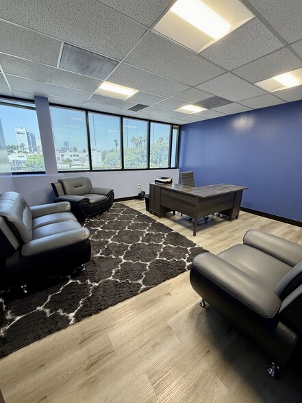 More Photos Of 4419 Van Nuys Blvd, Sherman Oaks Office For Lease