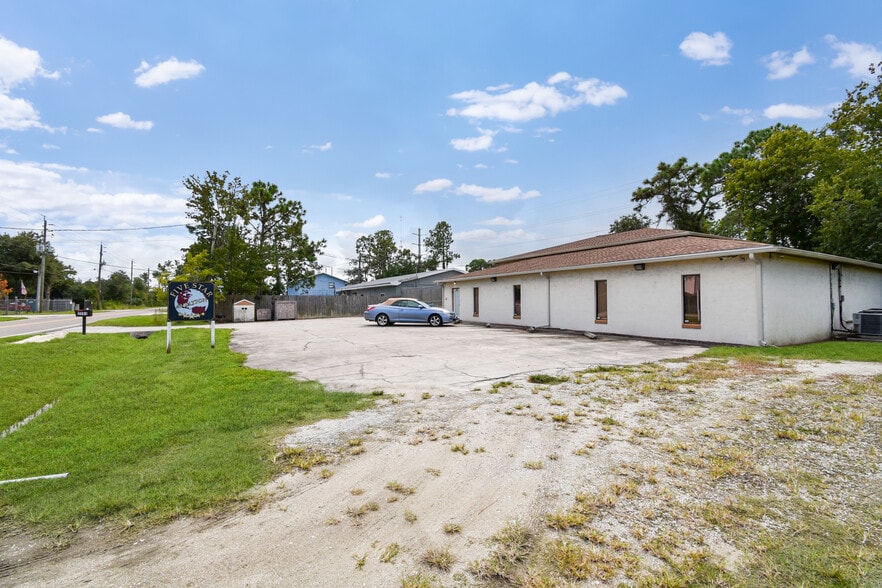 More Photos Of 2091 Dobbs Rd, Saint Augustine Flex For Lease