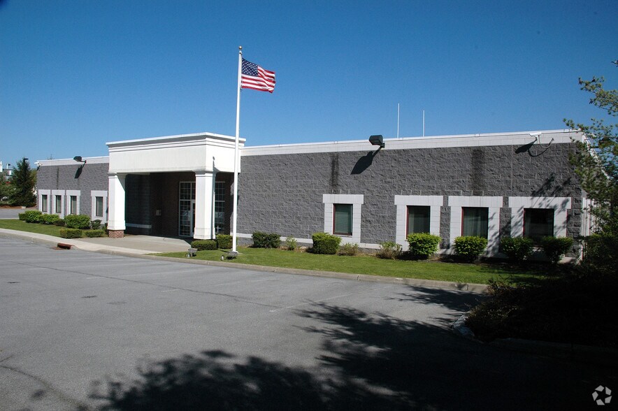 More Photos Of 27 Matthews St, Goshen Medical For Lease